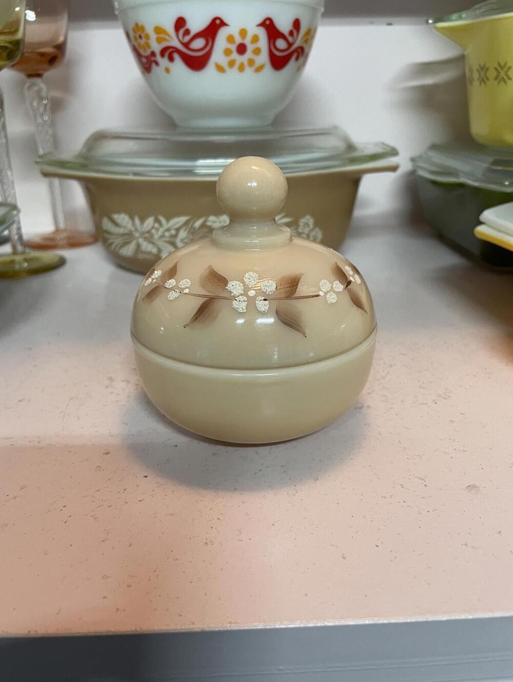 Westmoreland Coraline Powder Box Vintage Glass Vanity Trinket Jar
